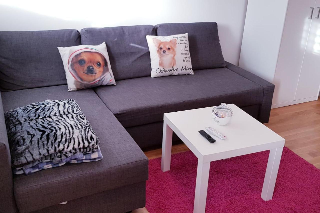Trendy Danube Apartment - Close To Un Виена Екстериор снимка