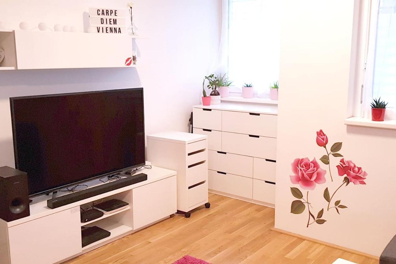 Trendy Danube Apartment - Close To Un Виена Екстериор снимка
