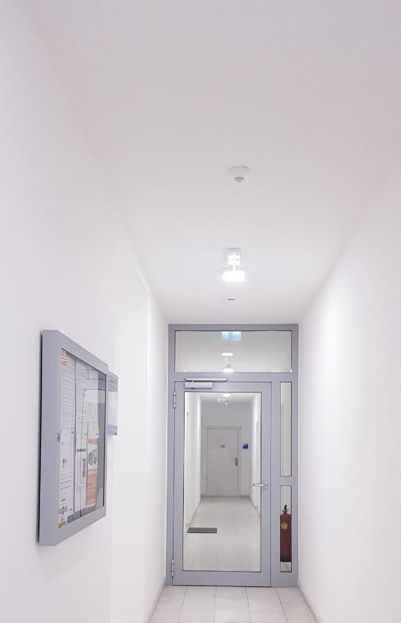 Trendy Danube Apartment - Close To Un Виена Екстериор снимка